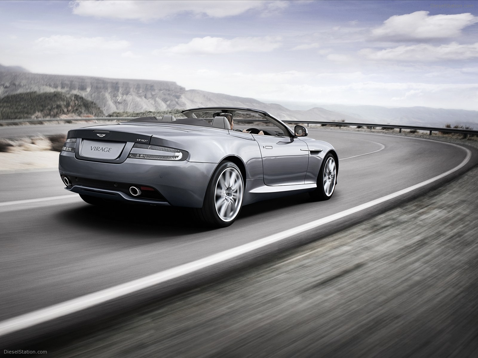 Aston Martin Virage 2011